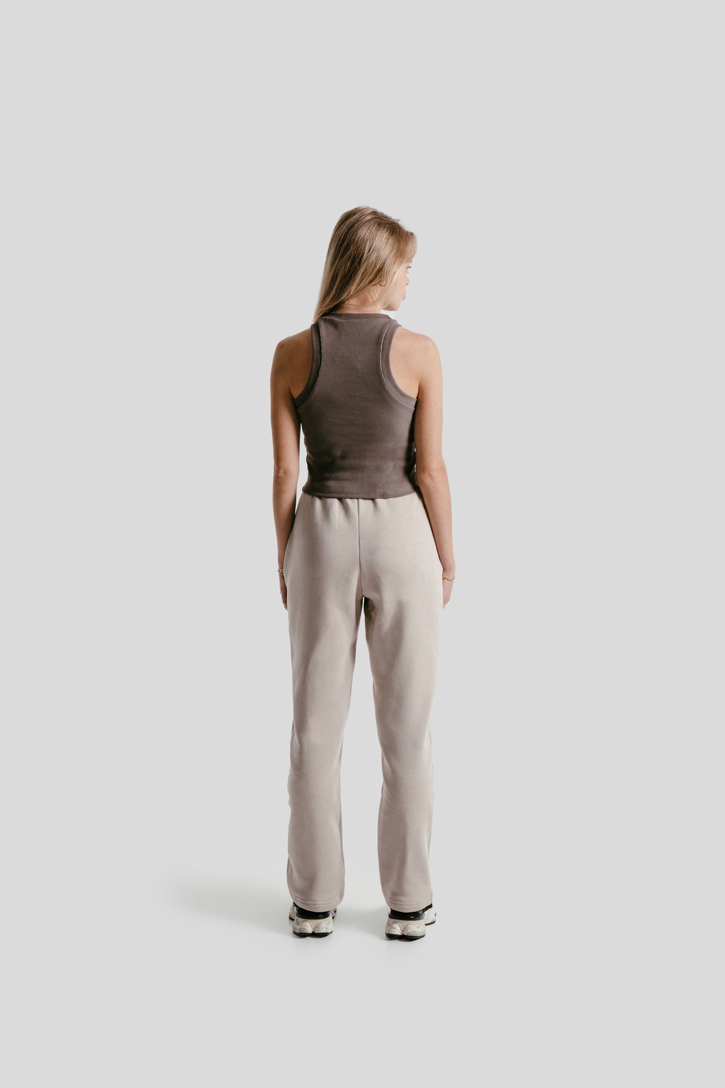 Straight leg jogger | Sand